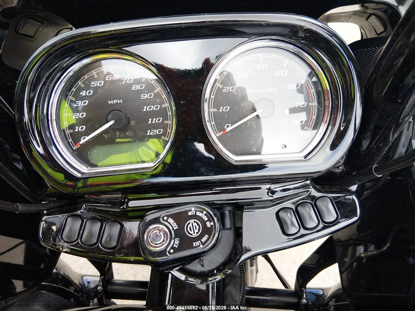 2018 Harley-Davidson Fltrxs Road Glide Special VIN: 1HD1KTC17JB601026 Lot: 45455892