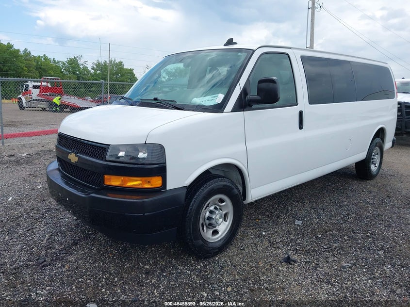 Vin: 1gazgnfp7m1155402, lot: 45954006, chevrolet express passenger rwd 3500 extended wheelbase ls 20212