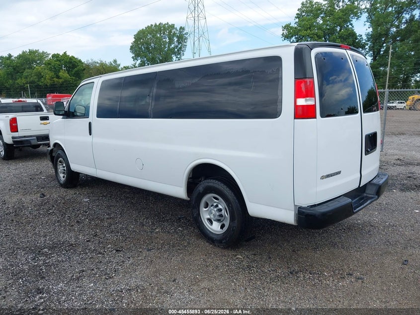 Vin: 1gazgnfp7m1155402, lot: 45954006, chevrolet express passenger rwd 3500 extended wheelbase ls 20213