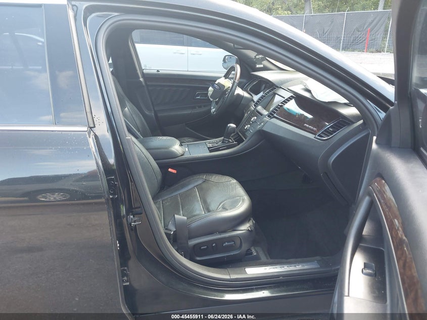 2015 FORD TAURUS auction photo 5