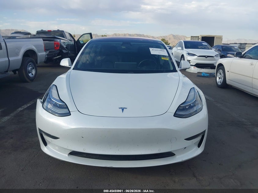 AtlanticExpress - Tesla Model 3