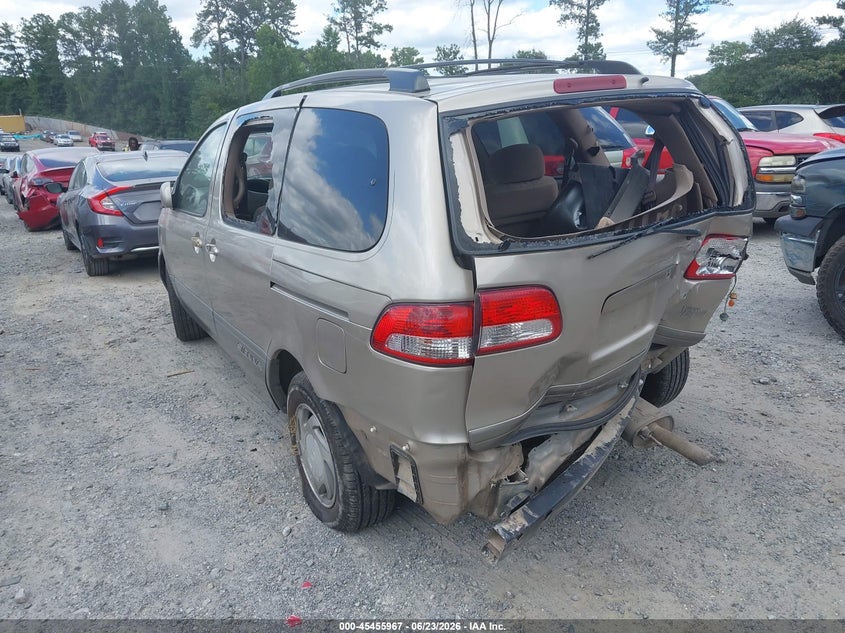 2003 TOYOTA SIENNA auction photo 3