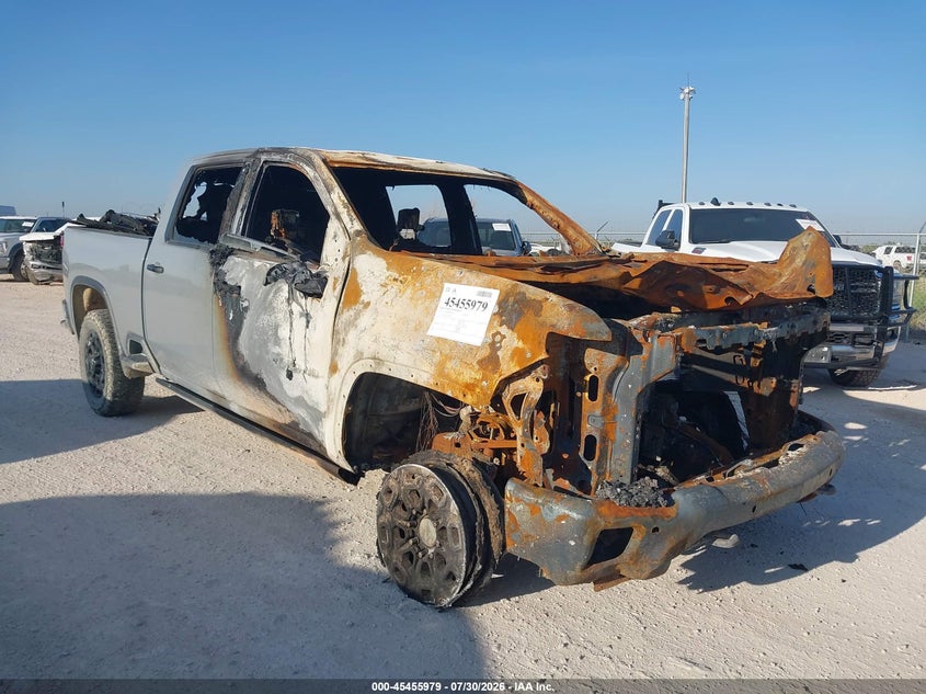 2024 Chevrolet Silverado, Engine Burn, IAAI, VIN 2GC4YPE75R1166685 — photo 2