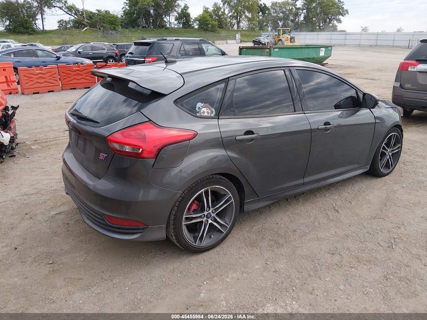 2016 FORD FOCUS ST auction photo 4