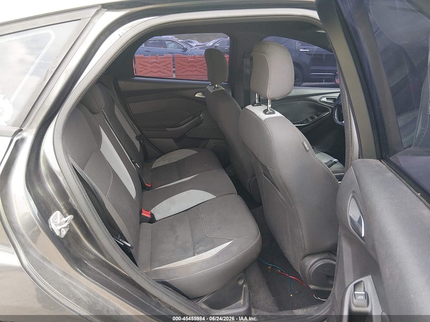 2016 FORD FOCUS ST auction photo 8