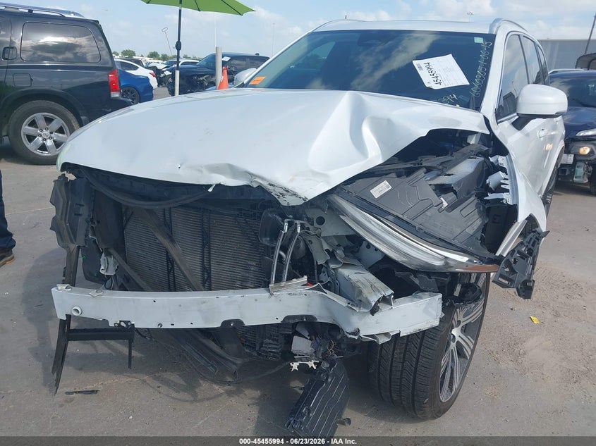 2023 VOLVO XC90 auction photo 6