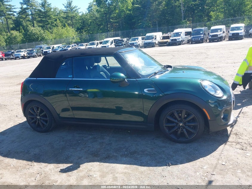 2017 Mini Convertible Cooper VIN: WMWWG5C30H3D00155 Lot: 45456015