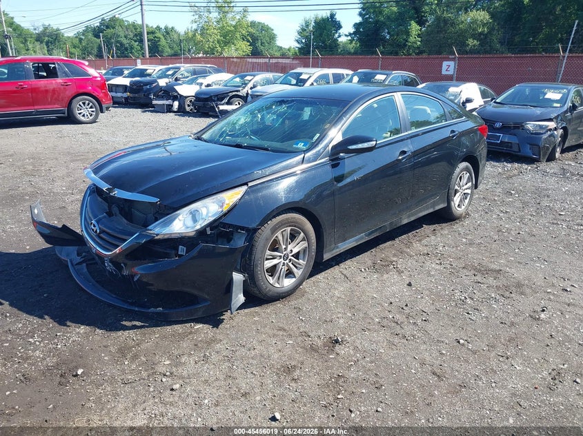 2014 Hyundai Sonata, Удар спереду, IAAI, VIN 5NPEB4AC9EH813945 — фото 2