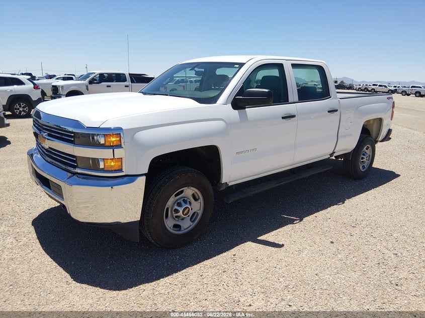 2018 Chevrolet Silverado 2500Hd Work Truck, Normal Wear & Tear, IAAI, VIN 1GC1KUEG6JF257349 — photo 2