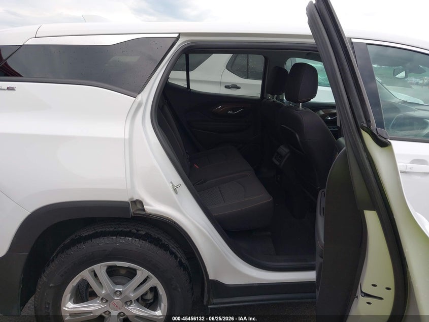 2018 GMC TERRAIN auction photo 8