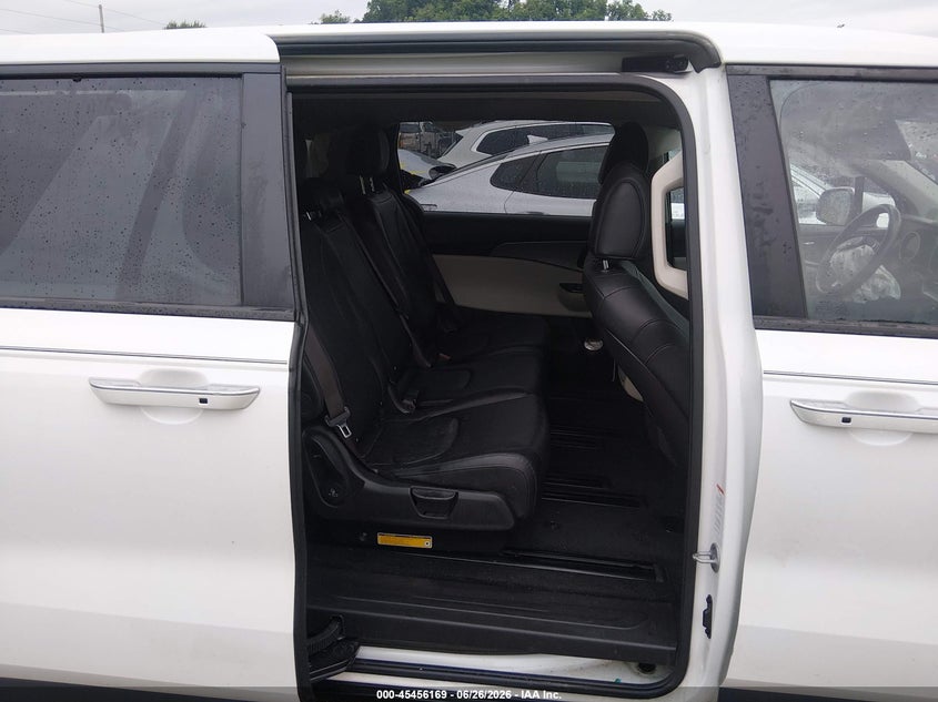 2023 Kia Carnival Mpv Lx Seat Package VIN: KNDNB4H34P6227723 Lot: 45456169