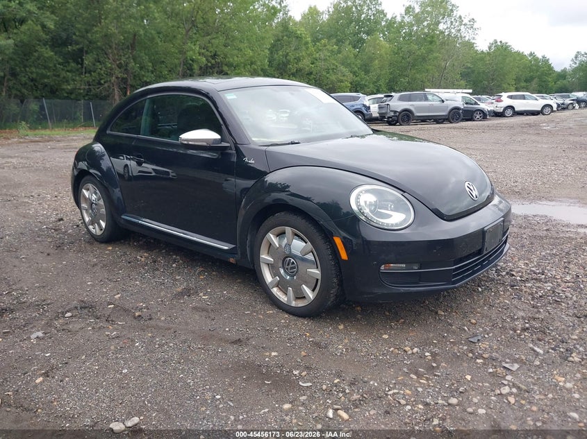 Vin: 3vwjp7at6dm680388, lot: 45954286, volkswagen beetle 2.5l fender edition 2013 img_1