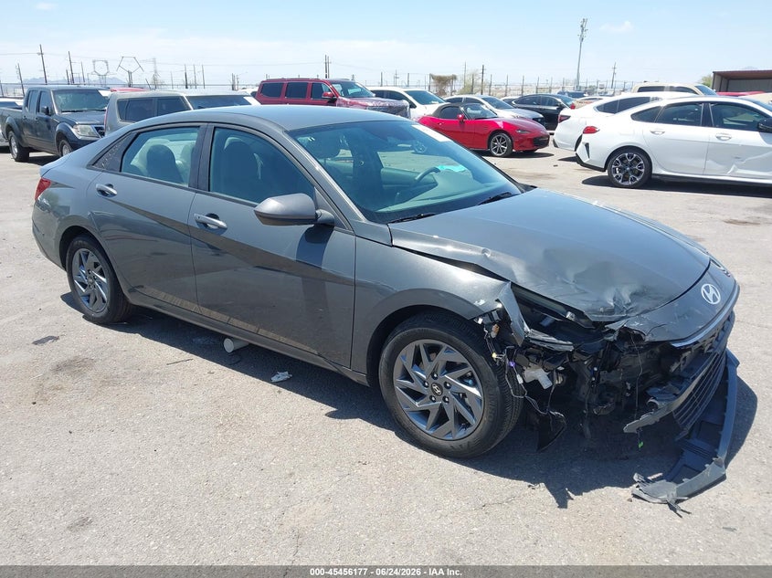 2024 HYUNDAI ELANTRA SEL — Photo gallery