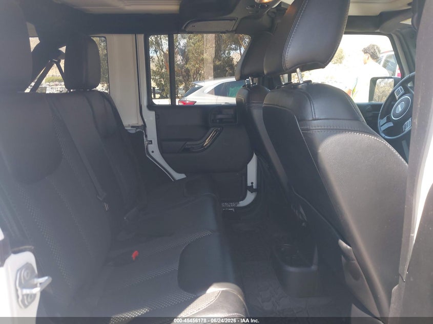 AtlanticExpress - Jeep Wrangler Unlimited