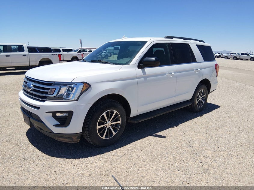 2021 Ford Expedition Xl, Normal Wear & Tear, IAAI, VIN 1FMJU1GT9MEA45845 — photo 2