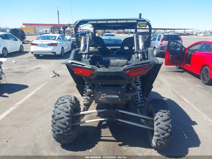 2017 Polaris Rzr Xp Turbo Eps VIN: 3NSVDE920HF802863 Lot: 45456200