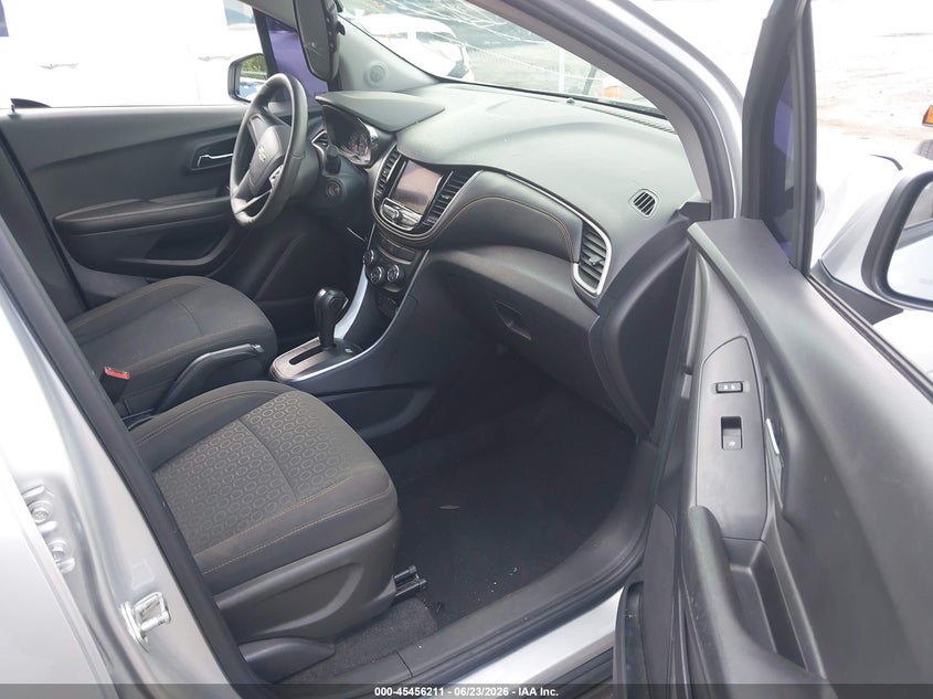 2021 CHEVROLET TRAX auction photo 5