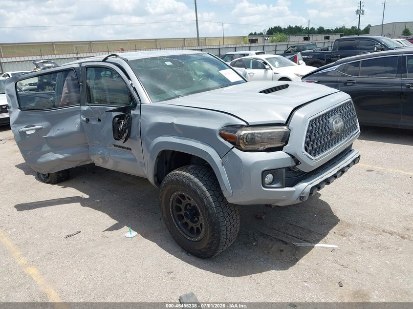 2019 TOYOTA TACOMA auction photo 1