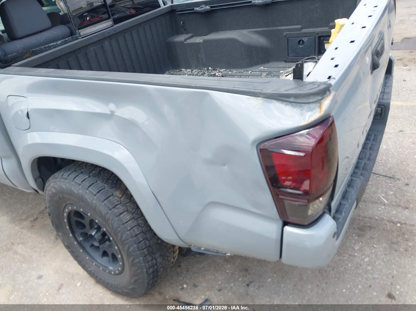 2019 TOYOTA TACOMA auction photo 6