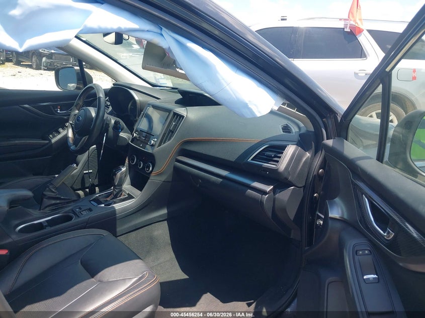 2018 SUBARU CROSSTREK auction photo 5