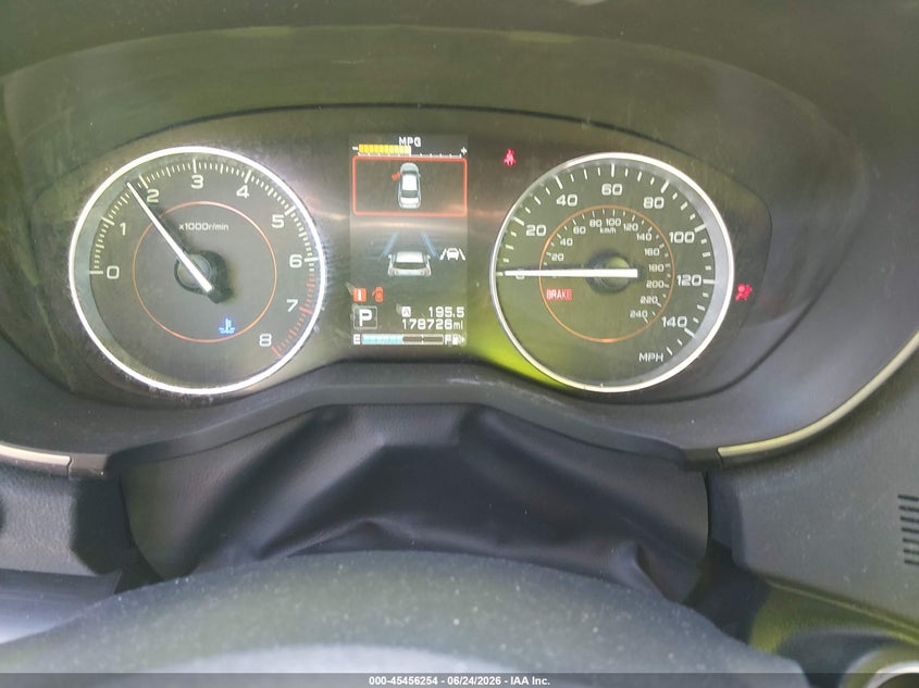 2018 SUBARU CROSSTREK auction photo 7
