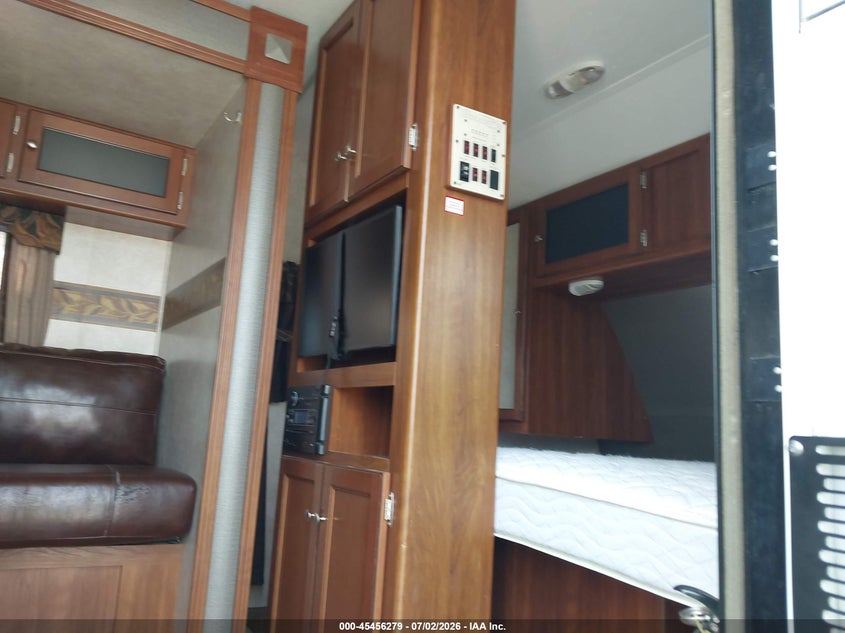 2014 KEYSTONE RV BULLET auction photo 8