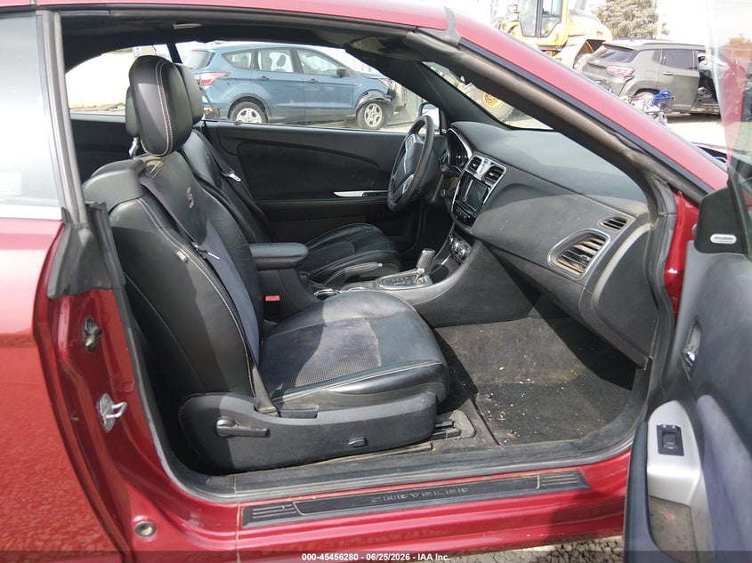 CHRYSLER 200 2013 VIN 1C3BCBGG9DN684901