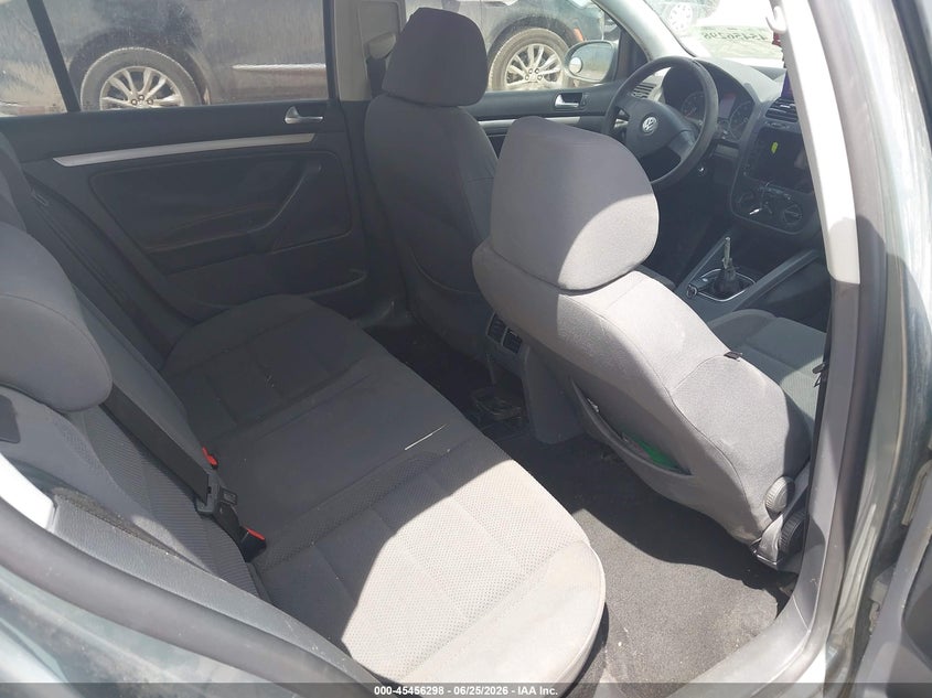 2008 Volkswagen Rabbit S VIN: WVWCA71K28W157265 Lot: 45456298