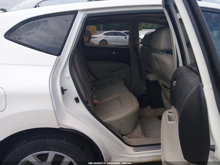 2012 NISSAN ROGUE auction photo 8