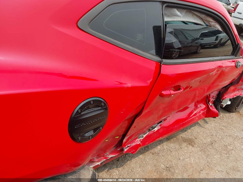 2017 CHEVROLET CAMARO auction photo 6