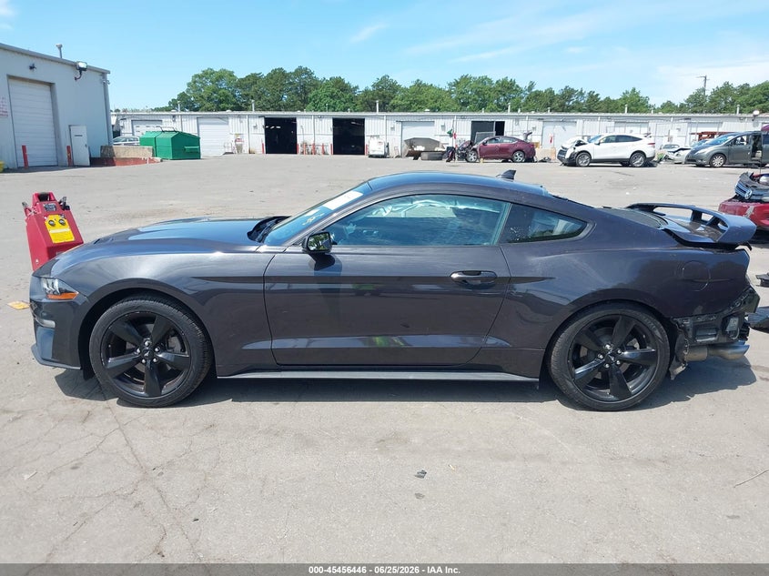FORD MUSTANG - zdjęcie 15