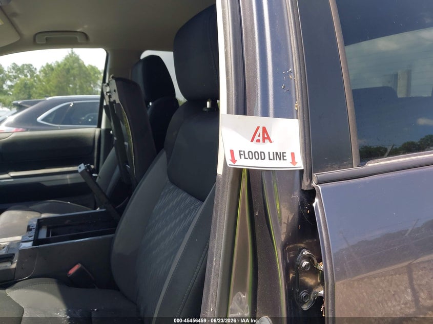 2021 TOYOTA TUNDRA auction photo 6