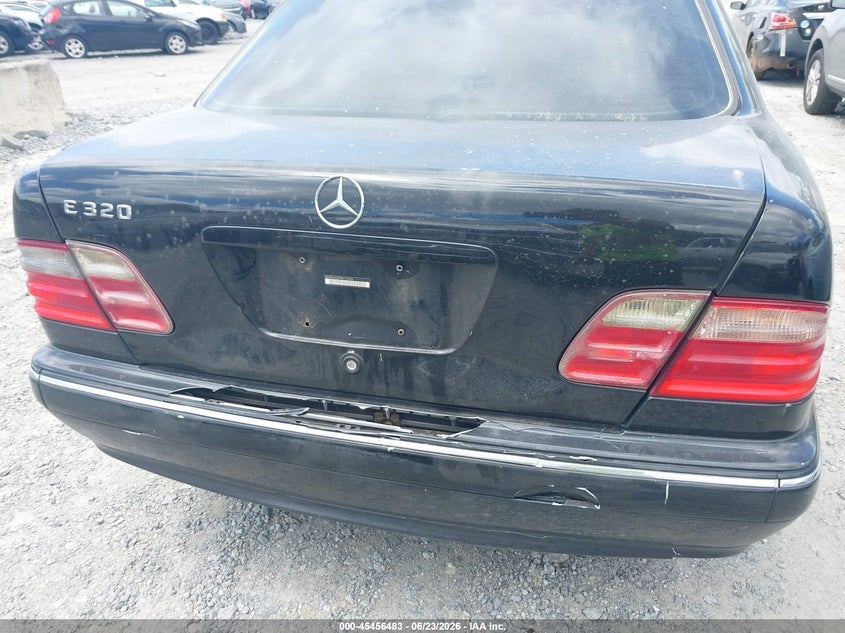 2000 MERCEDES-BENZ E 320 auction photo 6