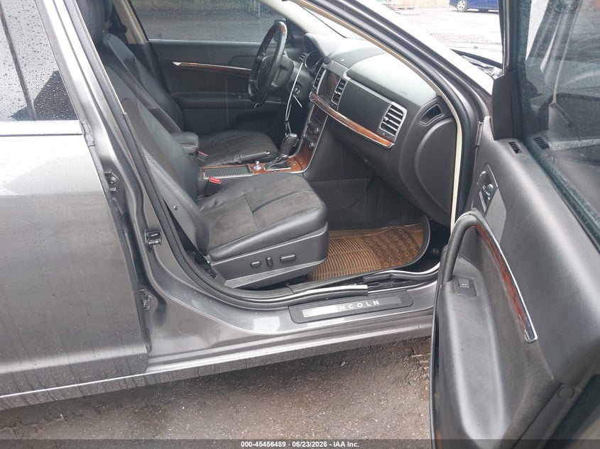 2012 LINCOLN MKZ auction photo 5
