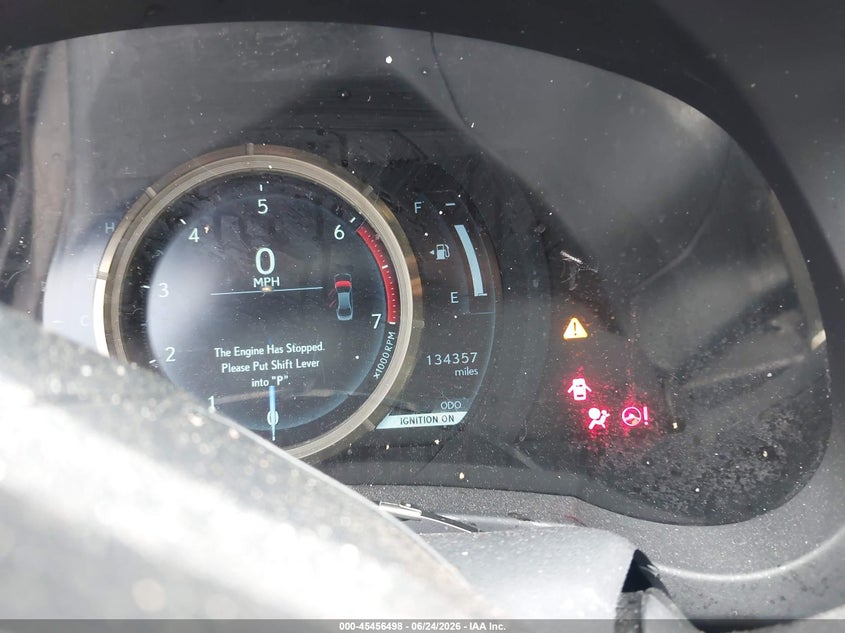 2016 LEXUS IS 200T auction photo 7