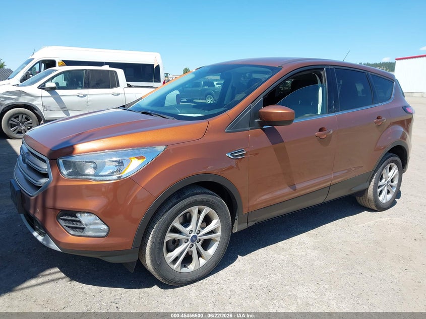 2017 FORD ESCAPE auction photo 2