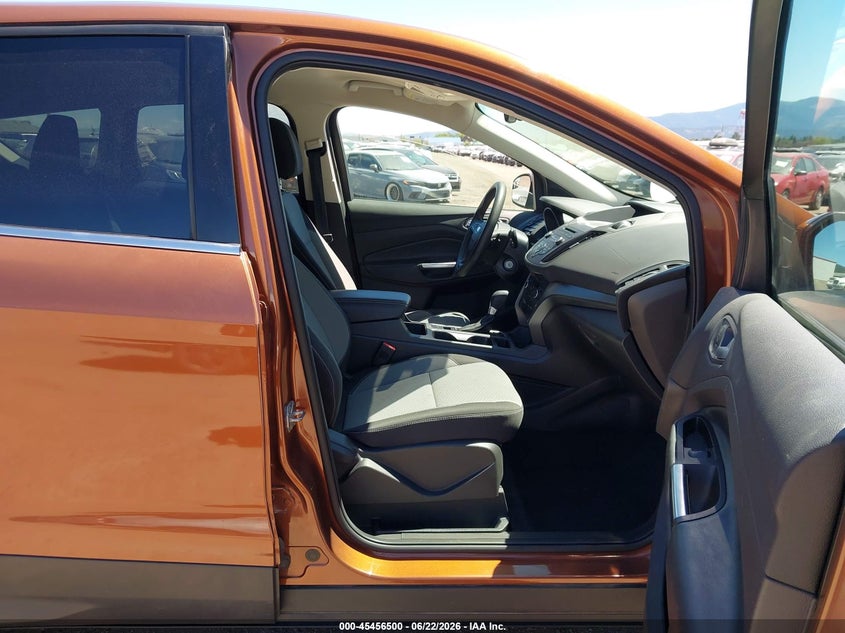 2017 FORD ESCAPE auction photo 5