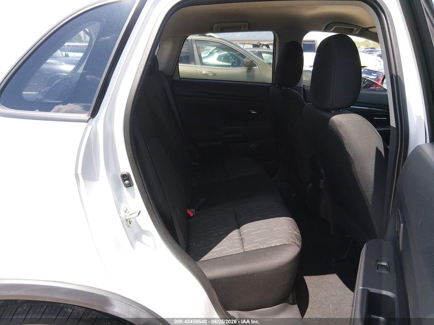 AtlanticExpress - Mitsubishi Outlander Sport