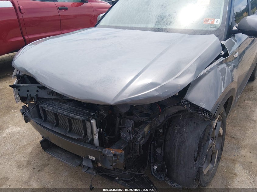 2022 Hyundai Venue Sel VIN: KMHRC8A30NU137490 Lot: 45456602