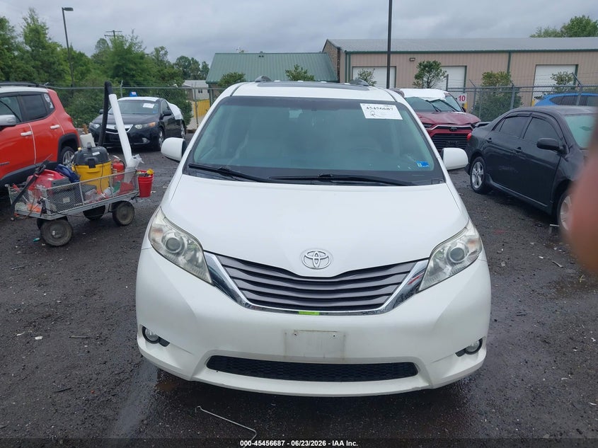 AtlanticExpress - Toyota Sienna
