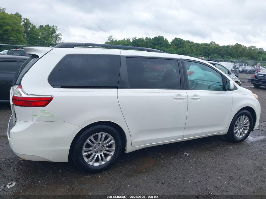 AtlanticExpress - Toyota Sienna