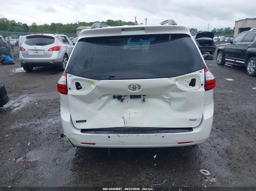 AtlanticExpress - Toyota Sienna