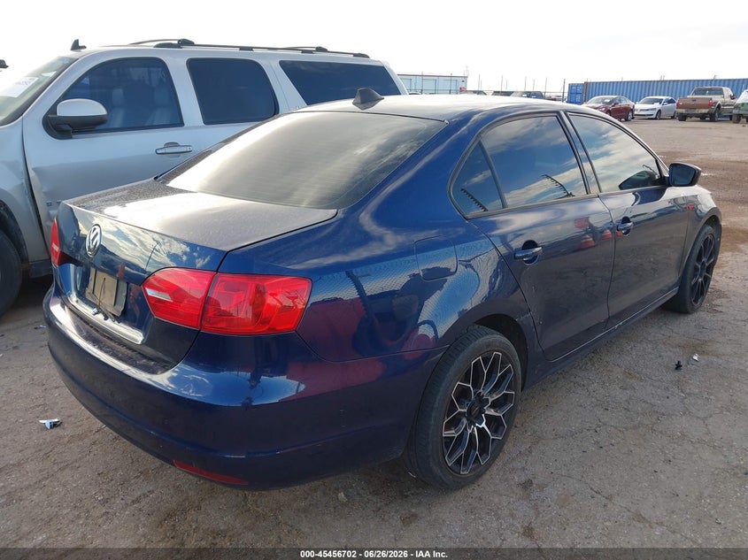 AtlanticExpress - Volkswagen Jetta