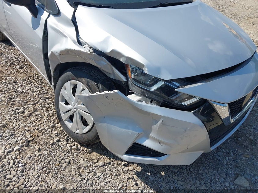 2020 NISSAN VERSA auction photo 6