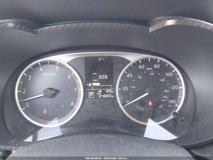 2020 NISSAN VERSA auction photo 7