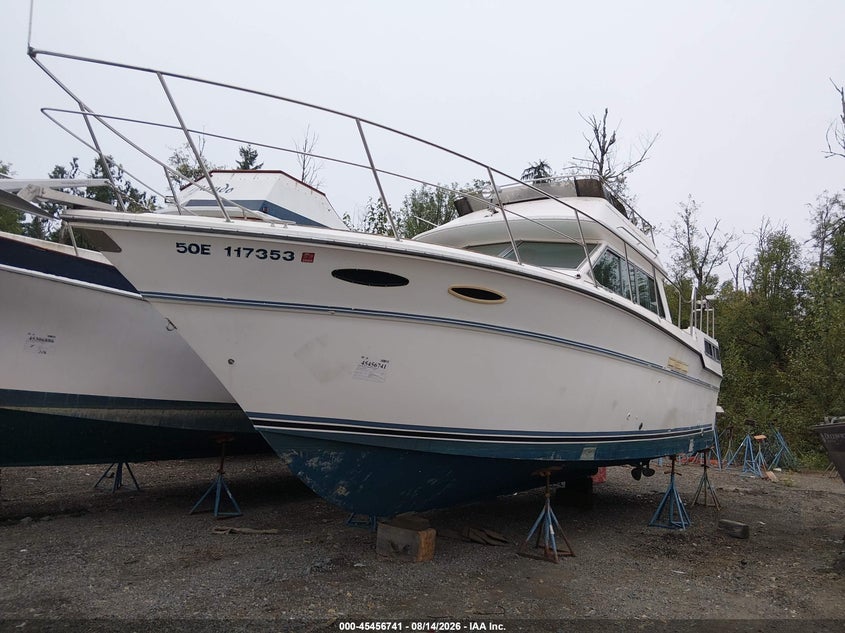1987 SEA RAY 360 AFT  CABIN auction photo 2
