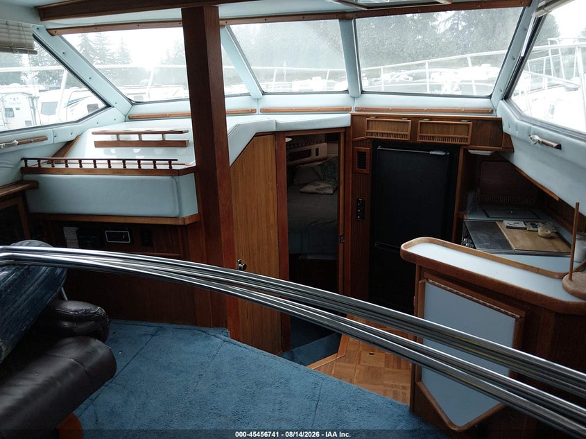 1987 SEA RAY 360 AFT  CABIN auction photo 5