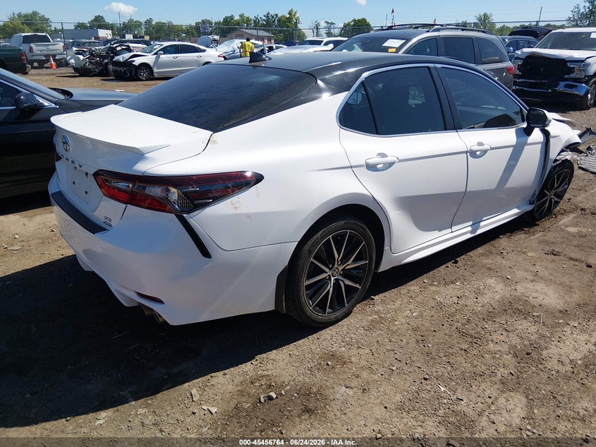 AtlanticExpress - Toyota Camry