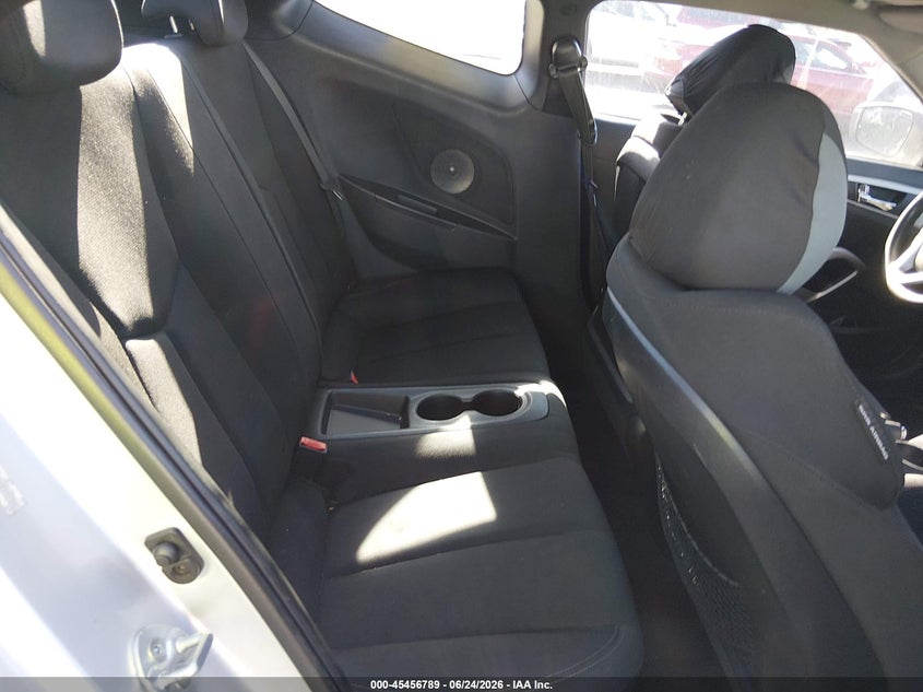 2014 Hyundai Veloster Base W/Black VIN: KMHTC6AD4EU211755 Lot: 45456789