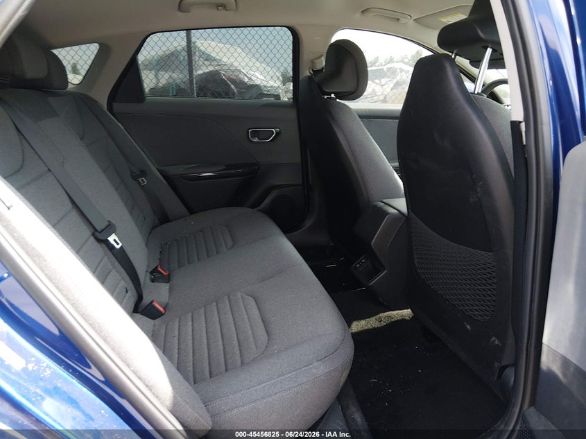 2025 KIA K4 auction photo 8